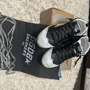 Golden Goose Midi’s Size 7- 71/2 Unicorns- Only 500 made